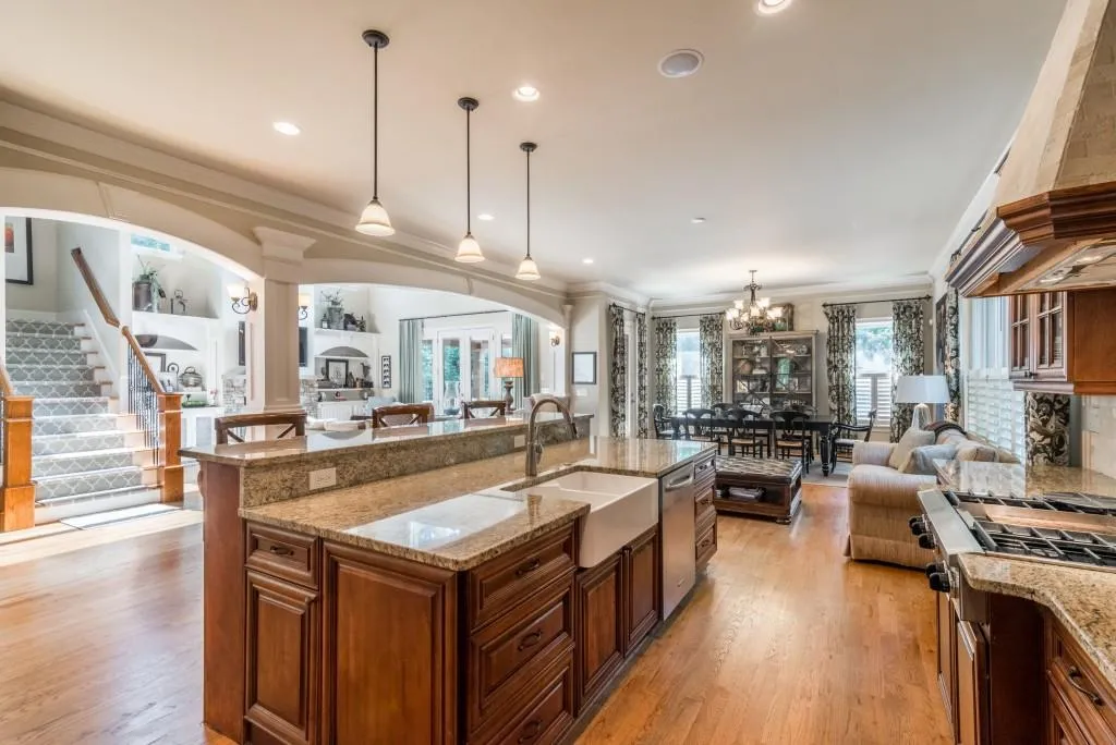 2617 Camille Drive Ne, Brookhaven, Georgia 30319, 5 Bedrooms Bedrooms, ,4 BathroomsBathrooms,Residential,Sold,2617 Camille Drive Ne,5707314