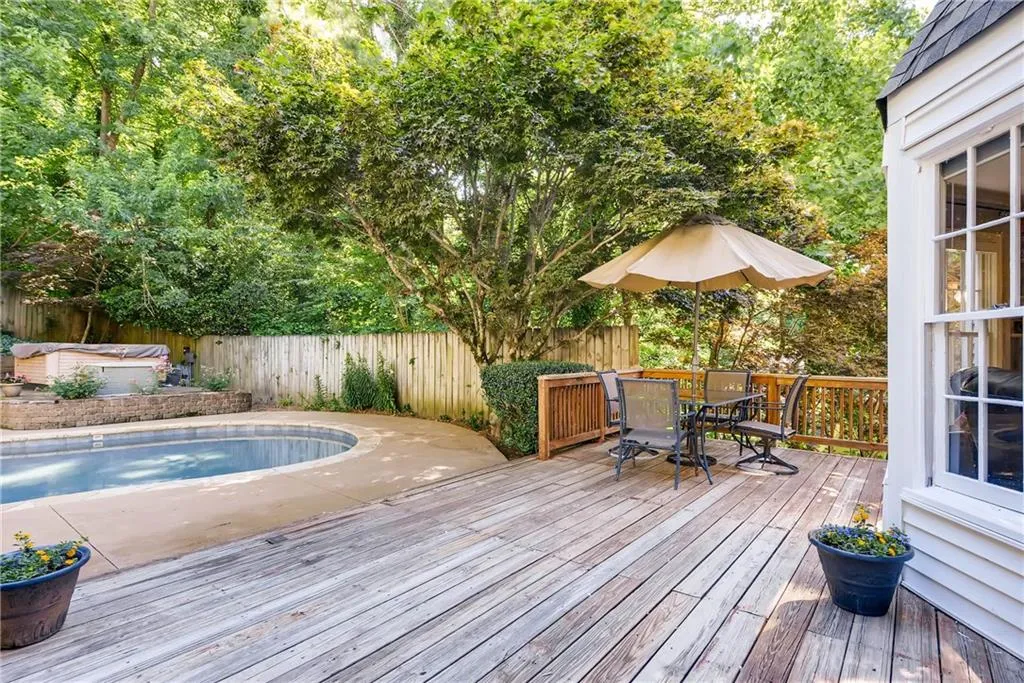 535 Calaveras Drive, Atlanta, Georgia 30350, 5 Bedrooms Bedrooms, ,4 BathroomsBathrooms,Residential,Sold,535 Calaveras Drive,6024045