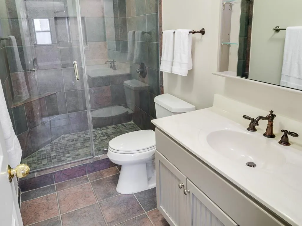 795 Hammond Drive Unit 913, Atlanta, Georgia 30328, 2 Bedrooms Bedrooms, ,2 BathroomsBathrooms,Residential,Sold,795 Hammond Drive Unit 913,5799059