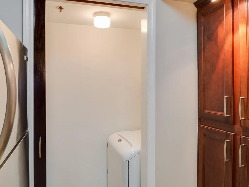 795 Hammond Drive Unit 913, Atlanta, Georgia 30328, 2 Bedrooms Bedrooms, ,2 BathroomsBathrooms,Residential,Sold,795 Hammond Drive Unit 913,5799059