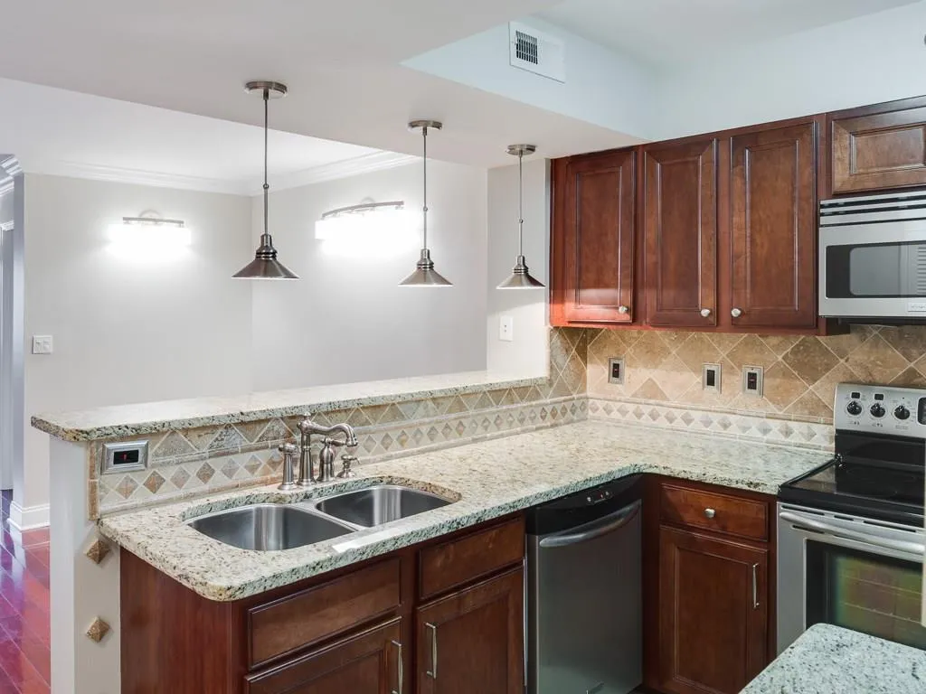 795 Hammond Drive Unit 913, Atlanta, Georgia 30328, 2 Bedrooms Bedrooms, ,2 BathroomsBathrooms,Residential,Sold,795 Hammond Drive Unit 913,5799059
