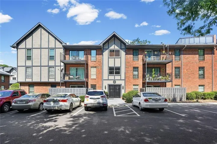 6851 Roswell Road Unit F3, Sandy Springs, Georgia 30328