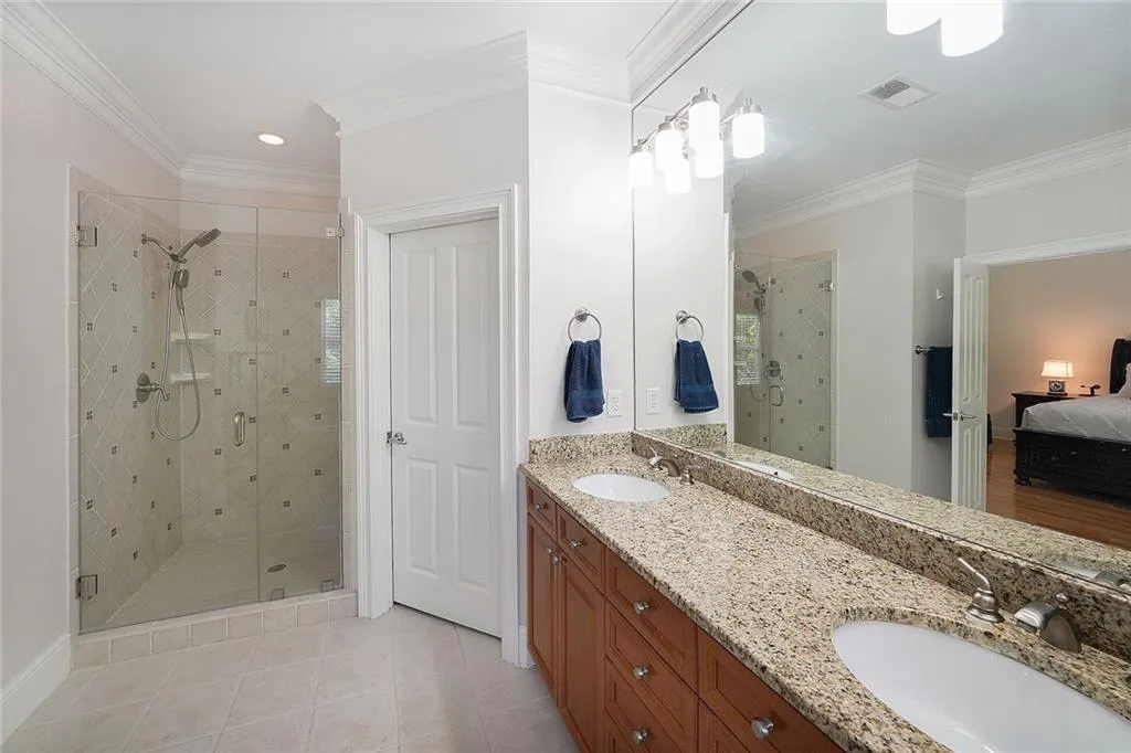 5434 Glenridge View, Atlanta, Georgia 30342, 3 Bedrooms Bedrooms, ,3 BathroomsBathrooms,Residential,For Sale,5434 Glenridge View,7656097 5434 Glenridge View, Atlanta, Georgia 30342, 3 Bedrooms Bedrooms, ,3 BathroomsBathrooms,Residential,For Sale,5434 Glenridge View,7656097