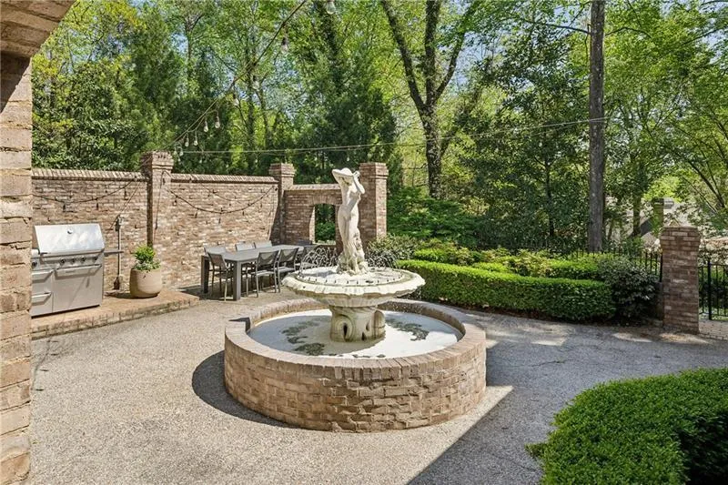 105 Kingston Manor, Atlanta, Georgia 30342, 7 Bedrooms Bedrooms, ,7 BathroomsBathrooms,Residential,For Sale,105 Kingston Manor,7699271