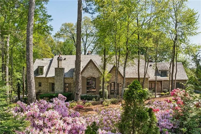 105 Kingston Manor, Atlanta, Georgia 30342, 7 Bedrooms Bedrooms, ,7 BathroomsBathrooms,Residential,For Sale,105 Kingston Manor,7699271