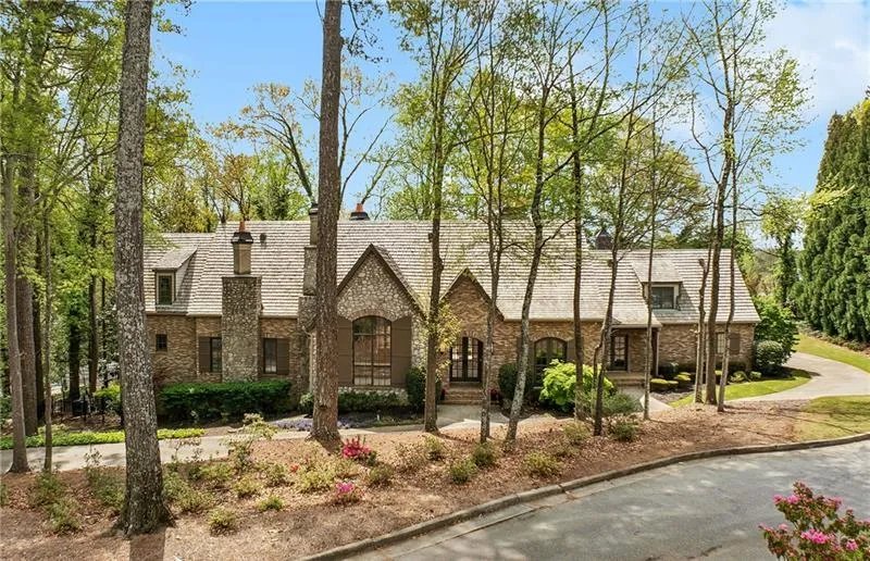 105 Kingston Manor, Atlanta, Georgia 30342, 7 Bedrooms Bedrooms, ,7 BathroomsBathrooms,Residential,For Sale,105 Kingston Manor,7699271