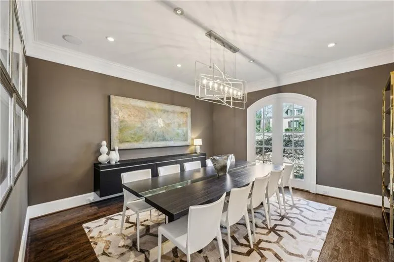 105 Kingston Manor, Atlanta, Georgia 30342, 7 Bedrooms Bedrooms, ,7 BathroomsBathrooms,Residential,For Sale,105 Kingston Manor,7699271