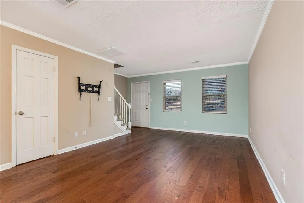 175 N River Drive Unit B, Atlanta, Georgia 30350, 2 Bedrooms Bedrooms, ,2 BathroomsBathrooms,Residential,Sold,175 N River Drive Unit B,6999931