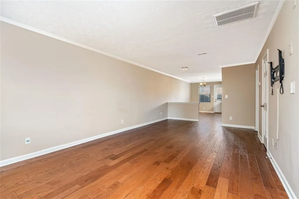 175 N River Drive Unit B, Atlanta, Georgia 30350, 2 Bedrooms Bedrooms, ,2 BathroomsBathrooms,Residential,Sold,175 N River Drive Unit B,6999931