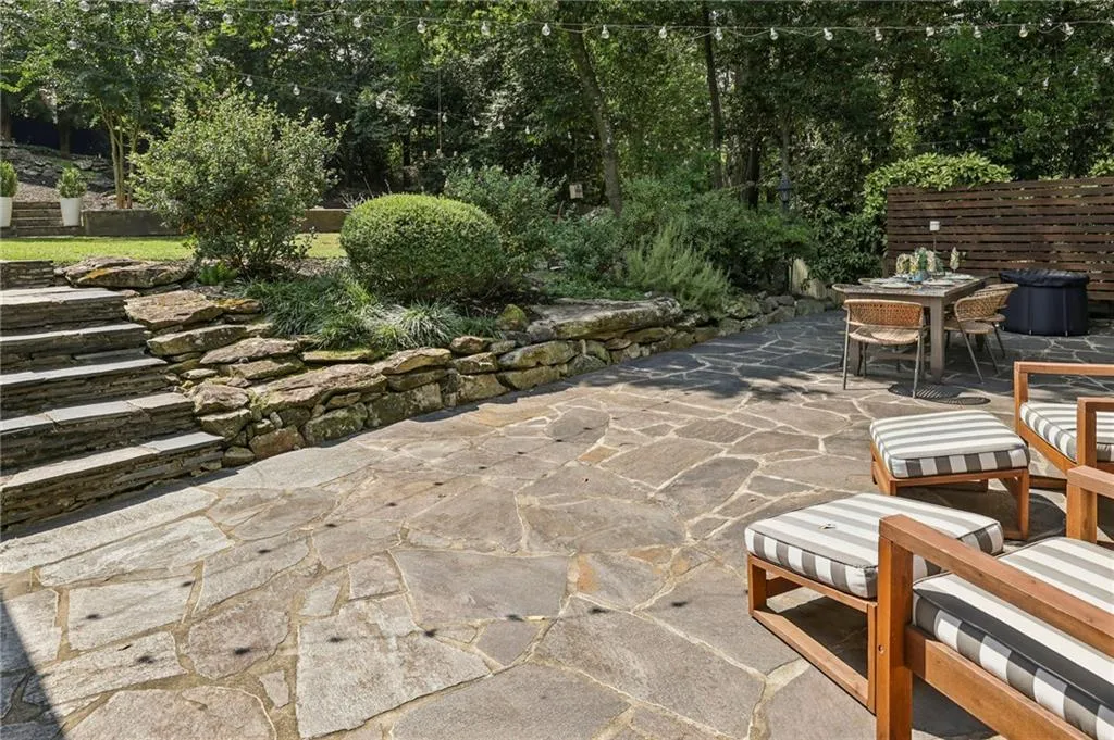 View of patio / terrace with outdoor dining area