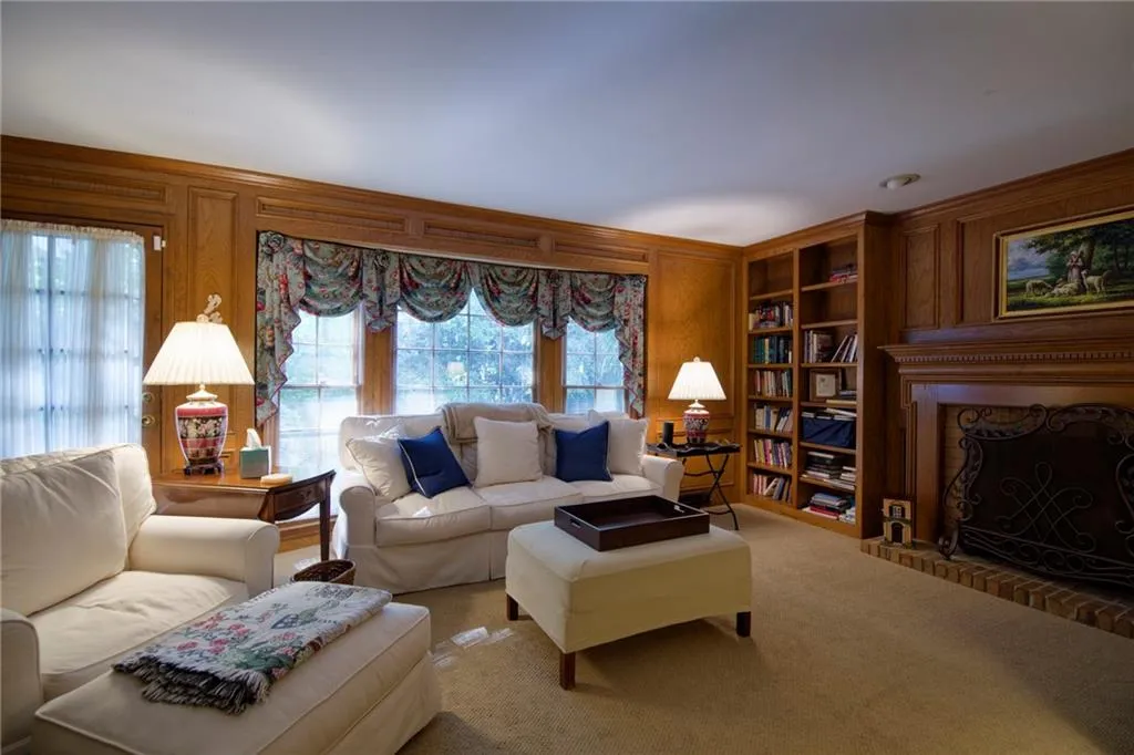 555 Spindlewick Drive, Atlanta, Georgia 30350, 4 Bedrooms Bedrooms, ,3 BathroomsBathrooms,Residential,For Sale,555 Spindlewick Drive,7759477