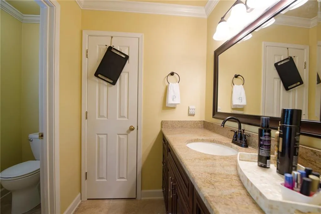 555 Spindlewick Drive, Atlanta, Georgia 30350, 4 Bedrooms Bedrooms, ,3 BathroomsBathrooms,Residential,For Sale,555 Spindlewick Drive,7759477