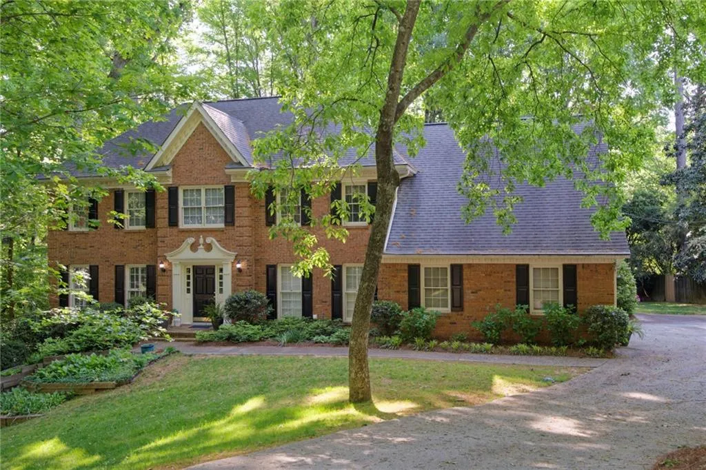 555 Spindlewick Drive, Atlanta, Georgia 30350, 4 Bedrooms Bedrooms, ,3 BathroomsBathrooms,Residential,For Sale,555 Spindlewick Drive,7759477