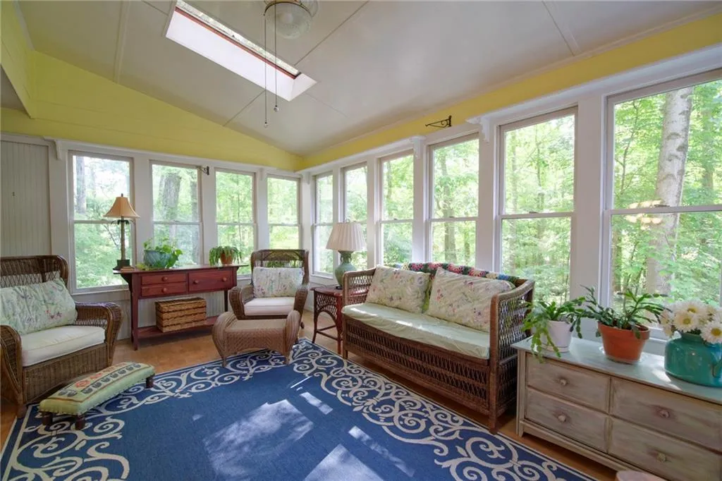 555 Spindlewick Drive, Atlanta, Georgia 30350, 4 Bedrooms Bedrooms, ,3 BathroomsBathrooms,Residential,For Sale,555 Spindlewick Drive,7759477