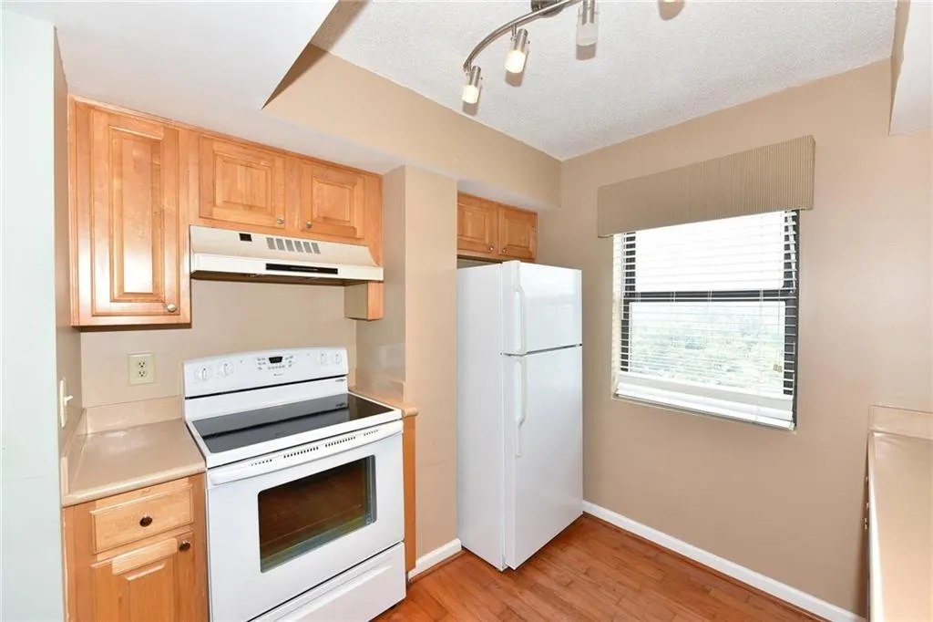 795 Hammond Drive Unit 608, Atlanta, Georgia 30328, 1 Bedroom Bedrooms, ,1 BathroomBathrooms,Residential,Sold,795 Hammond Drive Unit 608,6044868
