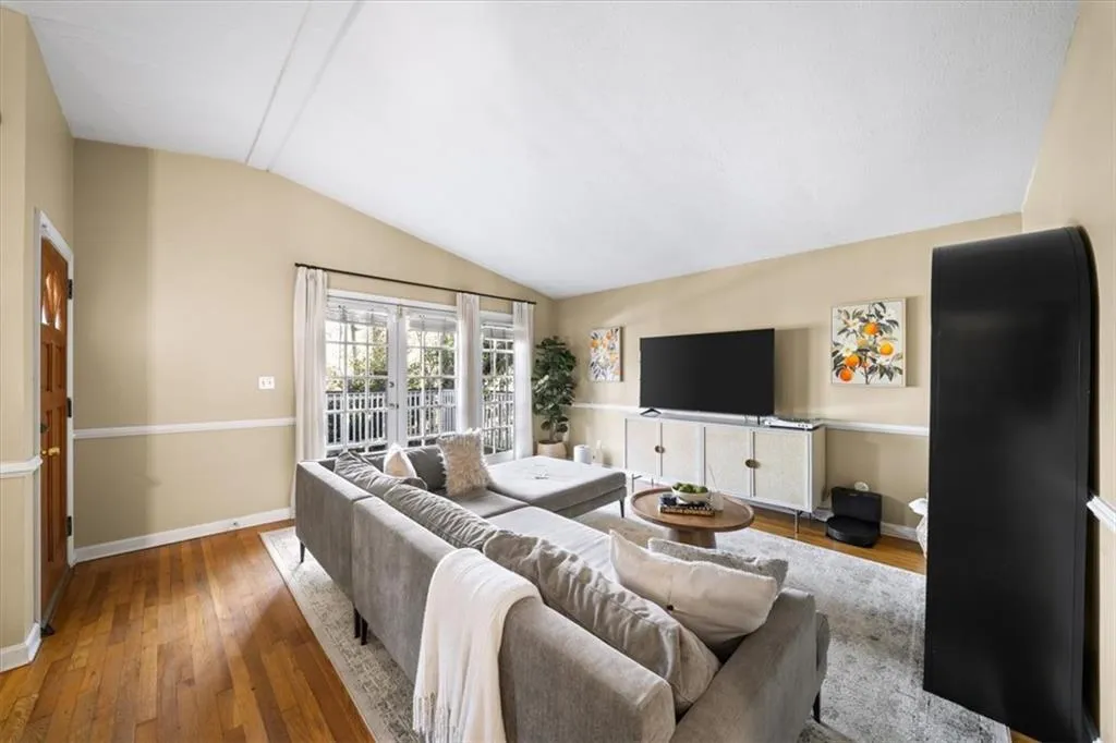 109 Spruell Springs Road, Atlanta, Georgia 30342, 2 Bedrooms Bedrooms, ,2 BathroomsBathrooms,Residential,For Sale,109 Spruell Springs Road,7721851