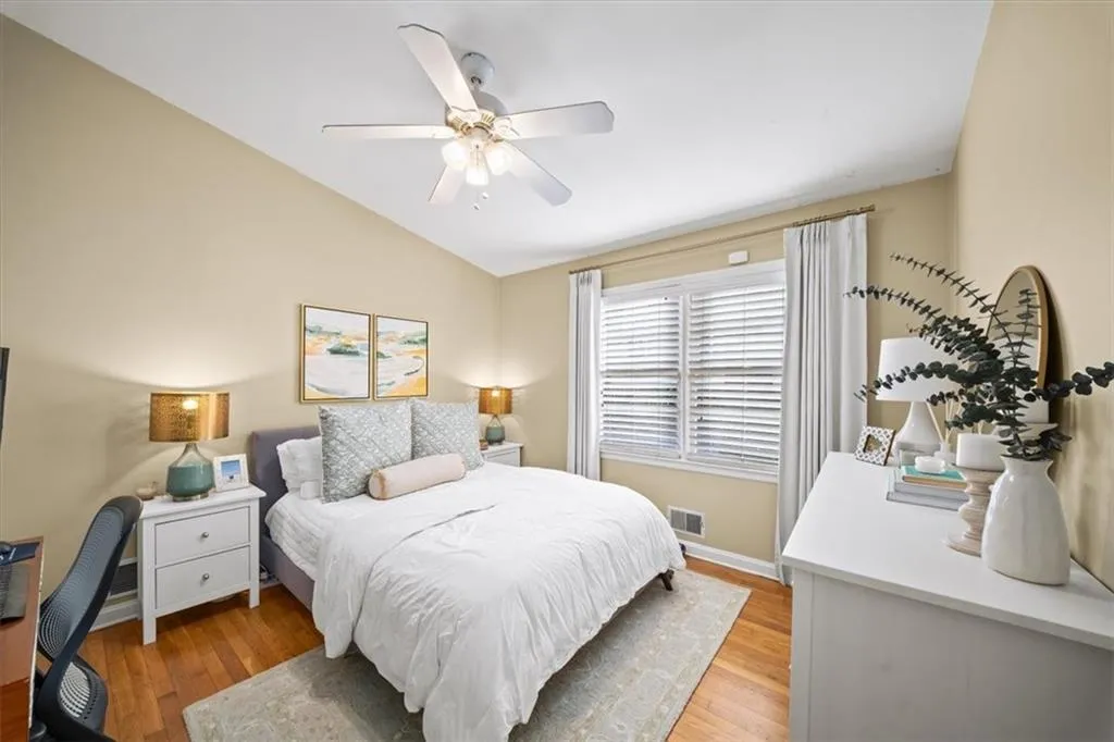 109 Spruell Springs Road, Atlanta, Georgia 30342, 2 Bedrooms Bedrooms, ,2 BathroomsBathrooms,Residential,For Sale,109 Spruell Springs Road,7721851