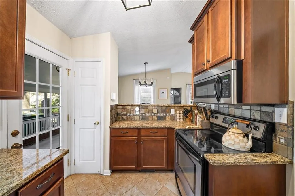 109 Spruell Springs Road, Atlanta, Georgia 30342, 2 Bedrooms Bedrooms, ,2 BathroomsBathrooms,Residential,For Sale,109 Spruell Springs Road,7721851