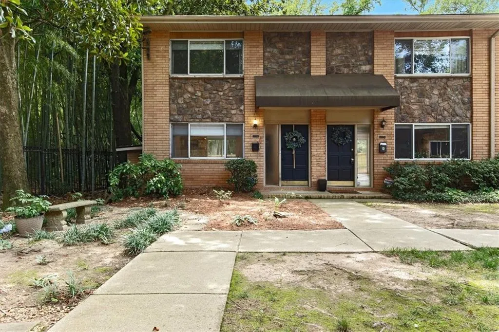 100 Biscayne Drive Nw Unit C1, Atlanta, Georgia 30309, 2 Bedrooms Bedrooms, ,1 BathroomBathrooms,Residential,For Sale,100 Biscayne Drive Nw Unit C1,7596749