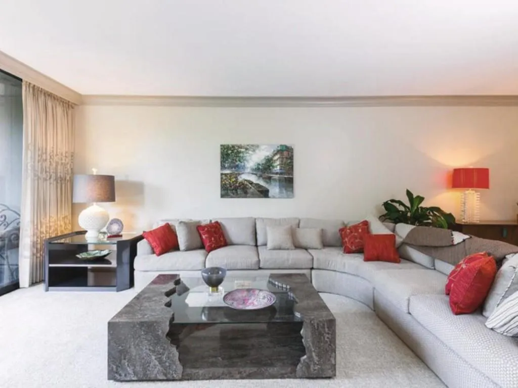 2660 Peachtree Road Unit 8c, Atlanta, Georgia 30305, 2 Bedrooms Bedrooms, ,2 BathroomsBathrooms,Residential,Sold,2660 Peachtree Road Unit 8c,5764010