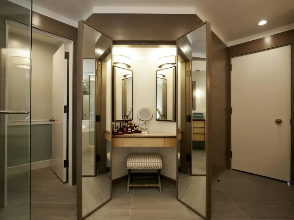 2660 Peachtree Road Unit 8c, Atlanta, Georgia 30305, 2 Bedrooms Bedrooms, ,2 BathroomsBathrooms,Residential,Sold,2660 Peachtree Road Unit 8c,5764010