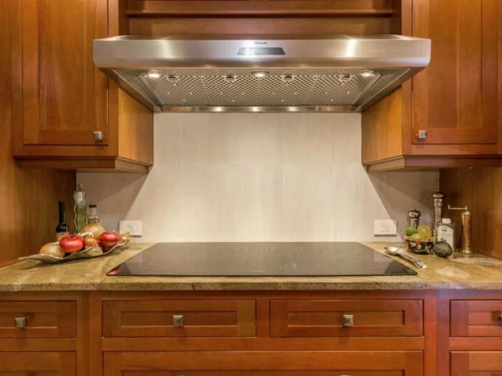 2660 Peachtree Road Unit 8c, Atlanta, Georgia 30305, 2 Bedrooms Bedrooms, ,2 BathroomsBathrooms,Residential,Sold,2660 Peachtree Road Unit 8c,5764010