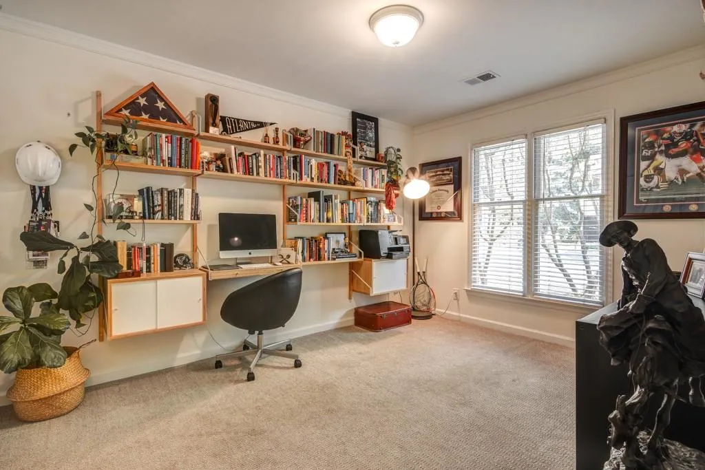 205 Garden Court, Atlanta, Georgia 30328, 3 Bedrooms Bedrooms, ,2 BathroomsBathrooms,Residential,Sold,205 Garden Court,6775870