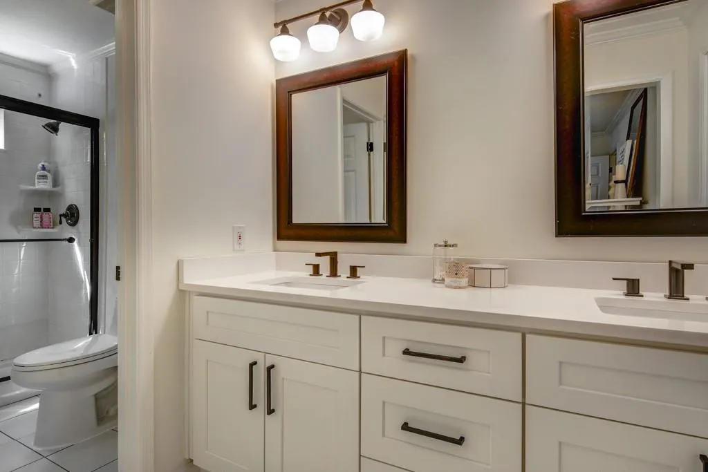 205 Garden Court, Atlanta, Georgia 30328, 3 Bedrooms Bedrooms, ,2 BathroomsBathrooms,Residential,Sold,205 Garden Court,6775870