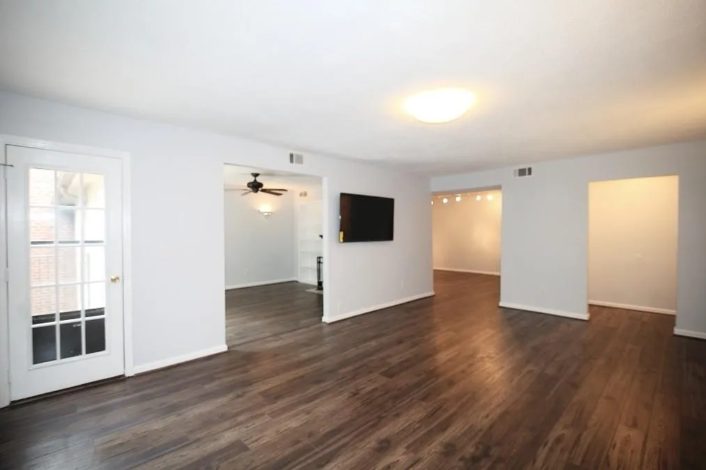 6851 Roswell Road Ne Unit M8, Atlanta, Georgia 30328, 2 Bedrooms Bedrooms, ,2 BathroomsBathrooms,Residential,Sold,6851 Roswell Road Ne Unit M8,5883970