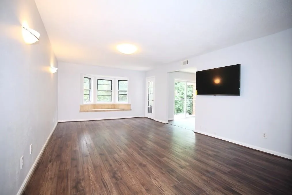 6851 Roswell Road Ne Unit M8, Atlanta, Georgia 30328, 2 Bedrooms Bedrooms, ,2 BathroomsBathrooms,Residential,Sold,6851 Roswell Road Ne Unit M8,5883970