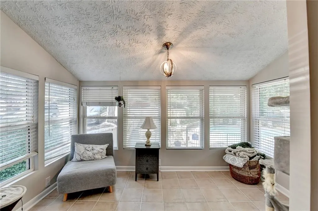 5149 Roswell Road Unit 7, Atlanta, Georgia 30342, 2 Bedrooms Bedrooms, ,1 BathroomBathrooms,Residential,For Sale,5149 Roswell Road Unit 7,7669125