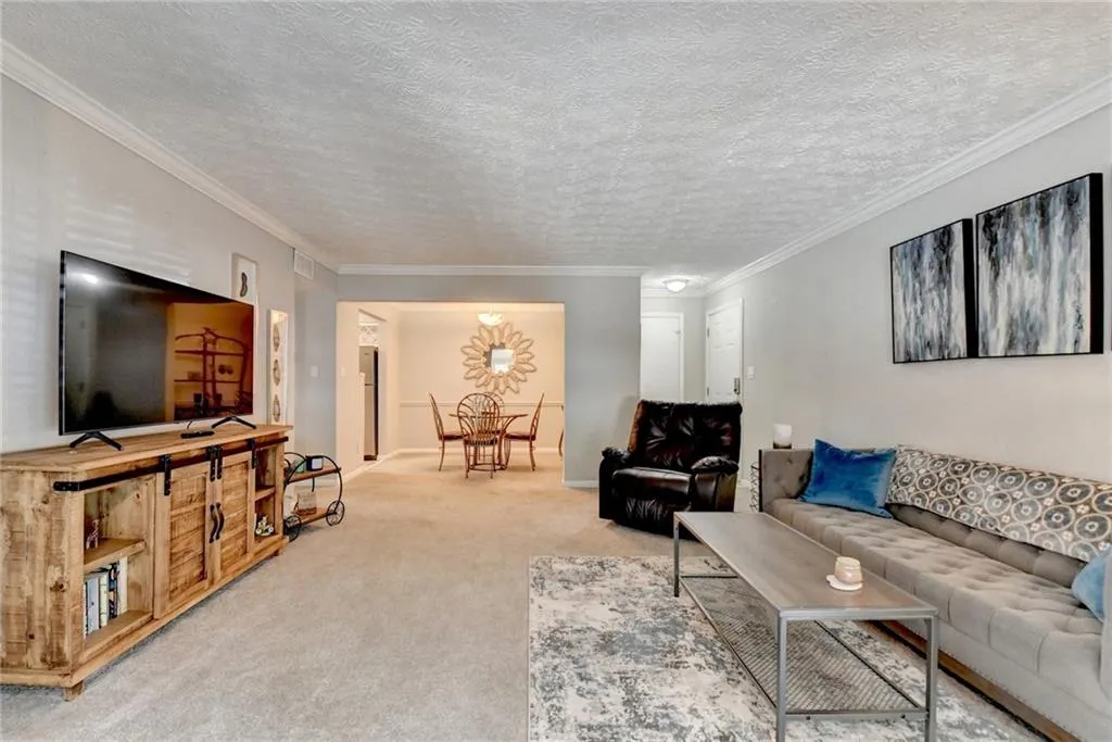 5149 Roswell Road Unit 7, Atlanta, Georgia 30342, 2 Bedrooms Bedrooms, ,1 BathroomBathrooms,Residential,For Sale,5149 Roswell Road Unit 7,7669125