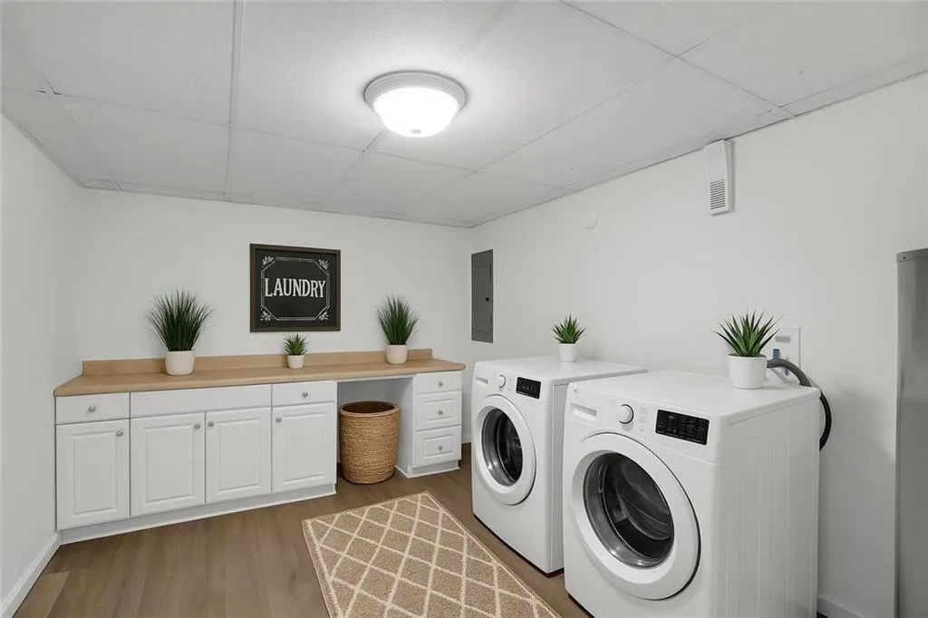 2138 Drew Valley Road, Brookhaven, Georgia 30319, ,Residential Income,For Sale,2138 Drew Valley Road,7653314