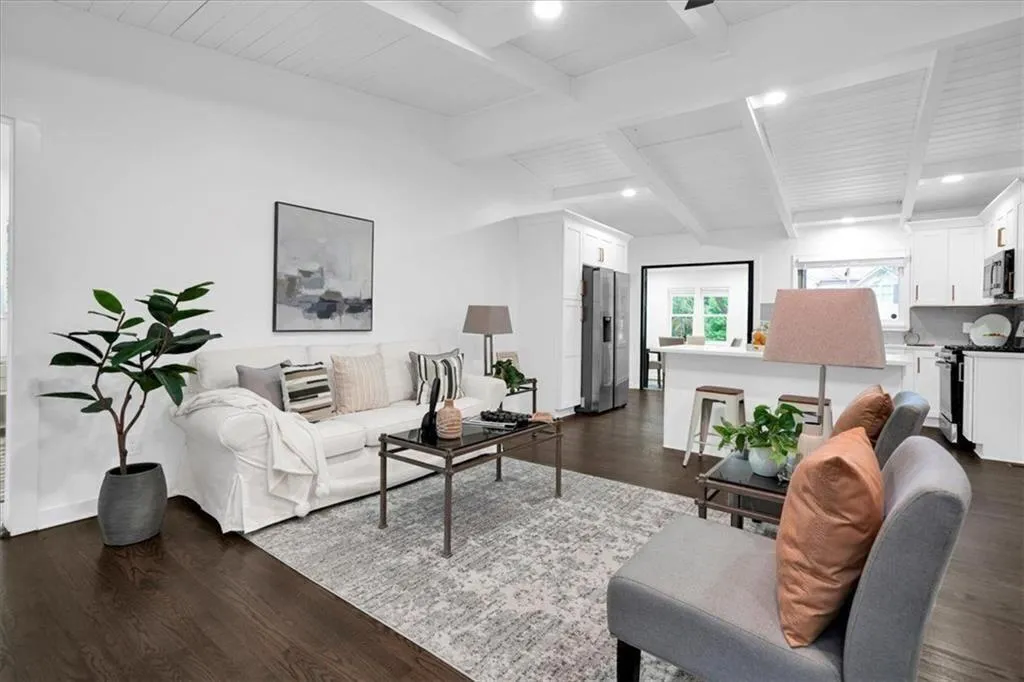 2138 Drew Valley Road, Brookhaven, Georgia 30319, ,Residential Income,For Sale,2138 Drew Valley Road,7653314