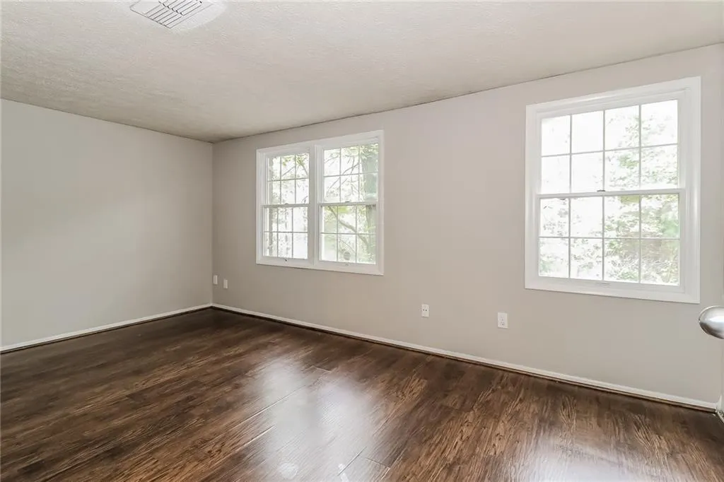 8865 Roberts, Sandy Springs, Georgia 30350, 2 Bedrooms Bedrooms, ,2 BathroomsBathrooms,Residential,Sold,8865 Roberts,6965147