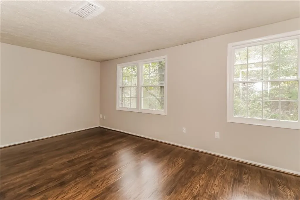8865 Roberts, Sandy Springs, Georgia 30350, 2 Bedrooms Bedrooms, ,2 BathroomsBathrooms,Residential,Sold,8865 Roberts,6965147