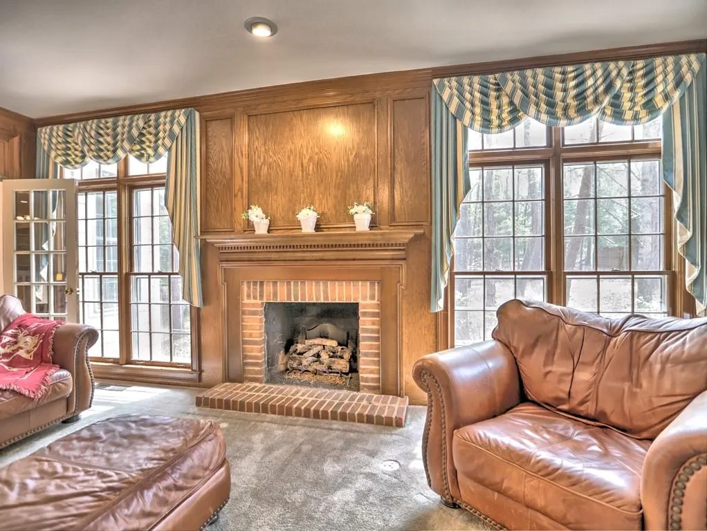 1505 Bakers Glen Drive, Sandy Springs, Georgia 30350, 7 Bedrooms Bedrooms, ,5 BathroomsBathrooms,Residential,Sold,1505 Bakers Glen Drive,7196860