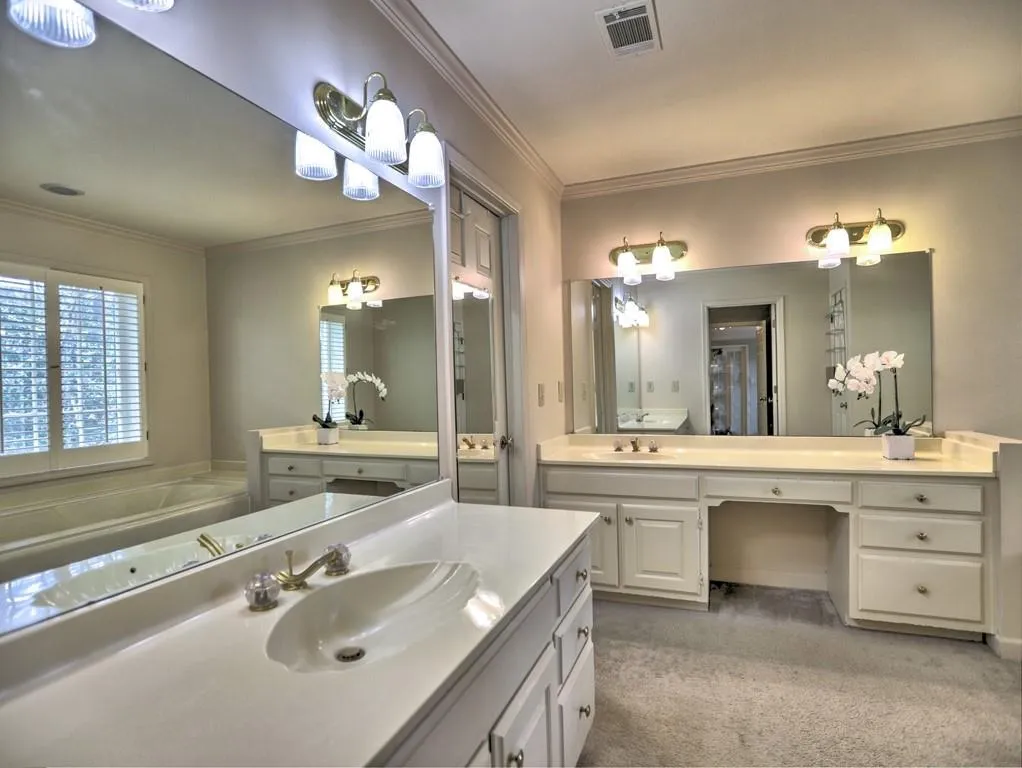 1505 Bakers Glen Drive, Sandy Springs, Georgia 30350, 7 Bedrooms Bedrooms, ,5 BathroomsBathrooms,Residential,Sold,1505 Bakers Glen Drive,7196860