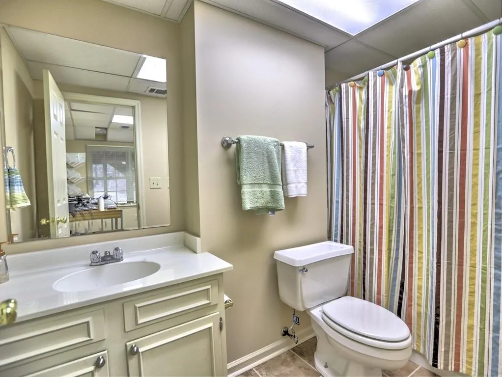 1505 Bakers Glen Drive, Sandy Springs, Georgia 30350, 7 Bedrooms Bedrooms, ,5 BathroomsBathrooms,Residential,Sold,1505 Bakers Glen Drive,7196860