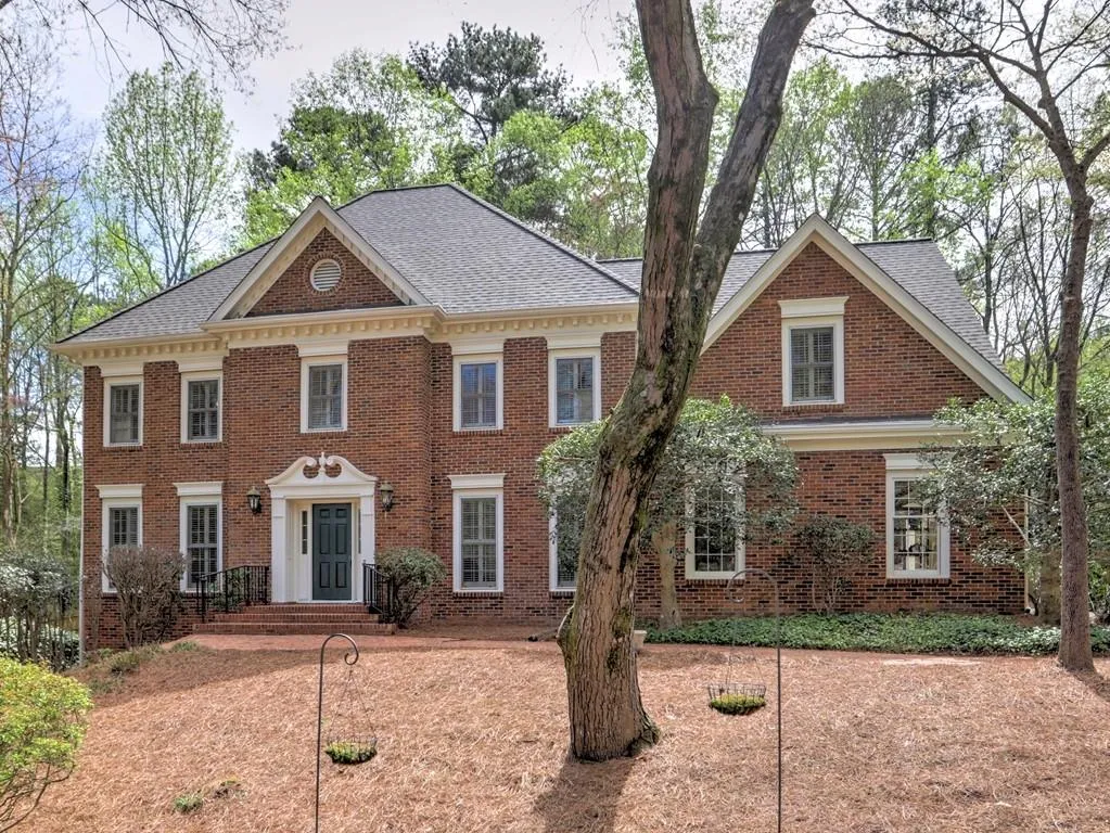 1505 Bakers Glen Drive, Sandy Springs, Georgia 30350, 7 Bedrooms Bedrooms, ,5 BathroomsBathrooms,Residential,Sold,1505 Bakers Glen Drive,7196860