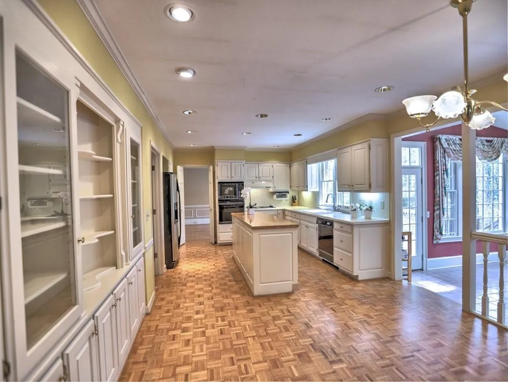 1505 Bakers Glen Drive, Sandy Springs, Georgia 30350, 7 Bedrooms Bedrooms, ,5 BathroomsBathrooms,Residential,Sold,1505 Bakers Glen Drive,7196860