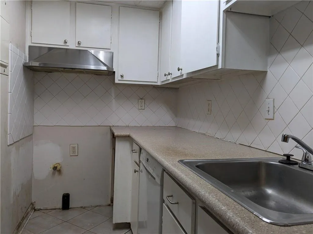 524 Northridge Crossing Drive, Atlanta, Georgia 30350, 2 Bedrooms Bedrooms, ,2 BathroomsBathrooms,Residential,For Sale,524 Northridge Crossing Drive,7538553