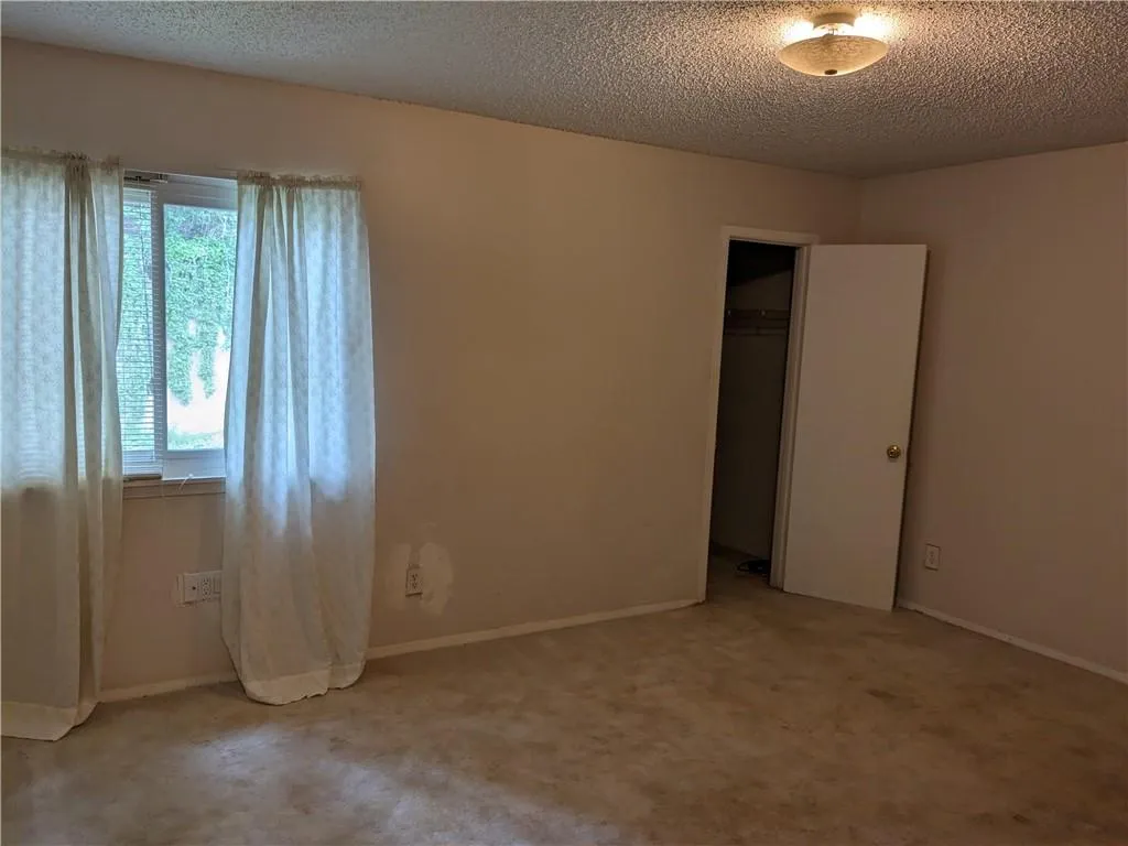 524 Northridge Crossing Drive, Atlanta, Georgia 30350, 2 Bedrooms Bedrooms, ,2 BathroomsBathrooms,Residential,For Sale,524 Northridge Crossing Drive,7538553