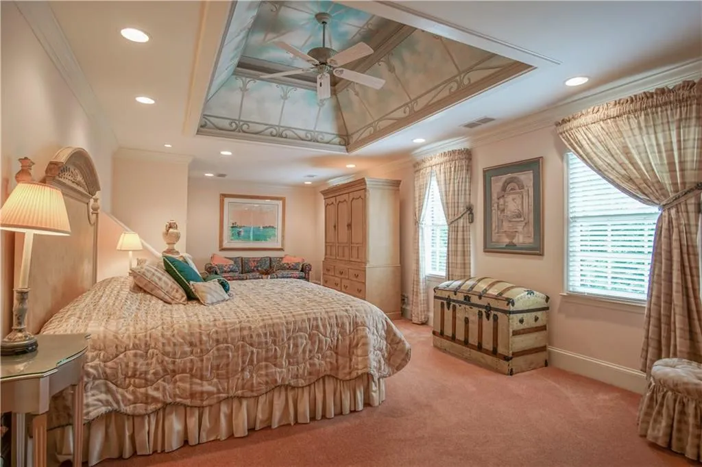 9050 Huntcliff Trace, Sandy Springs, Georgia 30350, 4 Bedrooms Bedrooms, ,4 BathroomsBathrooms,Residential,Sold,9050 Huntcliff Trace,5867975