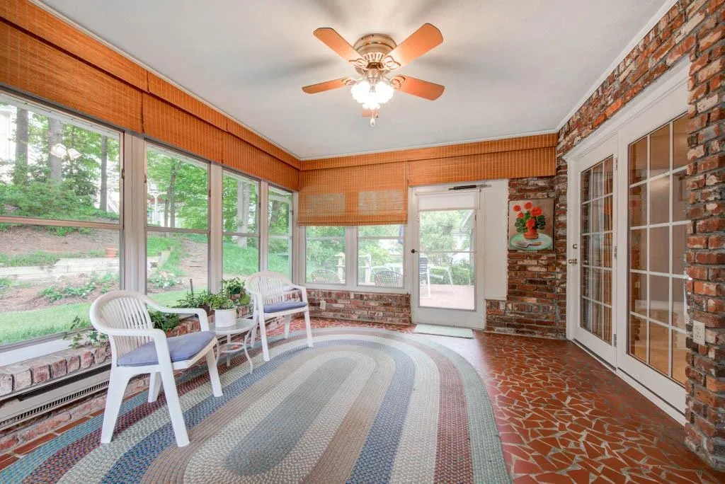 430 Forest Valley Road, Sandy Springs, Georgia 30342, 4 Bedrooms Bedrooms, ,3 BathroomsBathrooms,Residential,Sold,430 Forest Valley Road,6719225
