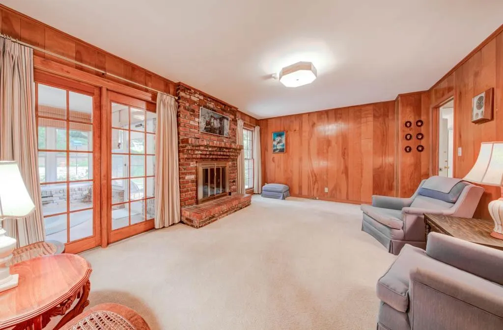 430 Forest Valley Road, Sandy Springs, Georgia 30342, 4 Bedrooms Bedrooms, ,3 BathroomsBathrooms,Residential,Sold,430 Forest Valley Road,6719225