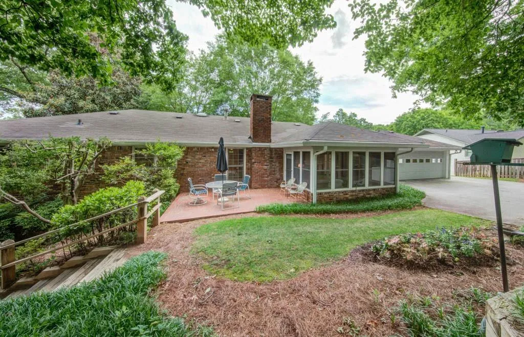 430 Forest Valley Road, Sandy Springs, Georgia 30342, 4 Bedrooms Bedrooms, ,3 BathroomsBathrooms,Residential,Sold,430 Forest Valley Road,6719225