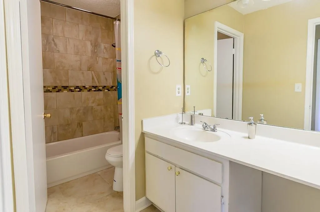 1304 Wingate Way Unit 1304, Atlanta, Georgia 30350, 2 Bedrooms Bedrooms, ,2 BathroomsBathrooms,Residential,Sold,1304 Wingate Way Unit 1304,5663456