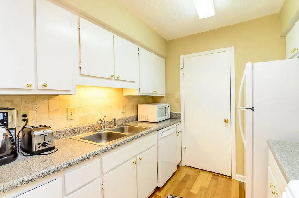 1304 Wingate Way Unit 1304, Atlanta, Georgia 30350, 2 Bedrooms Bedrooms, ,2 BathroomsBathrooms,Residential,Sold,1304 Wingate Way Unit 1304,5663456
