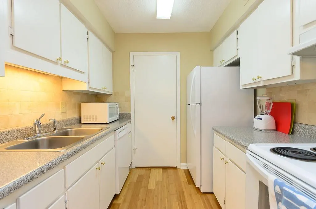 1304 Wingate Way Unit 1304, Atlanta, Georgia 30350, 2 Bedrooms Bedrooms, ,2 BathroomsBathrooms,Residential,Sold,1304 Wingate Way Unit 1304,5663456
